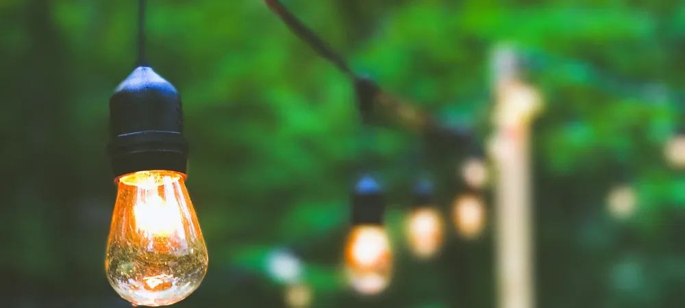 hanging lights on pole